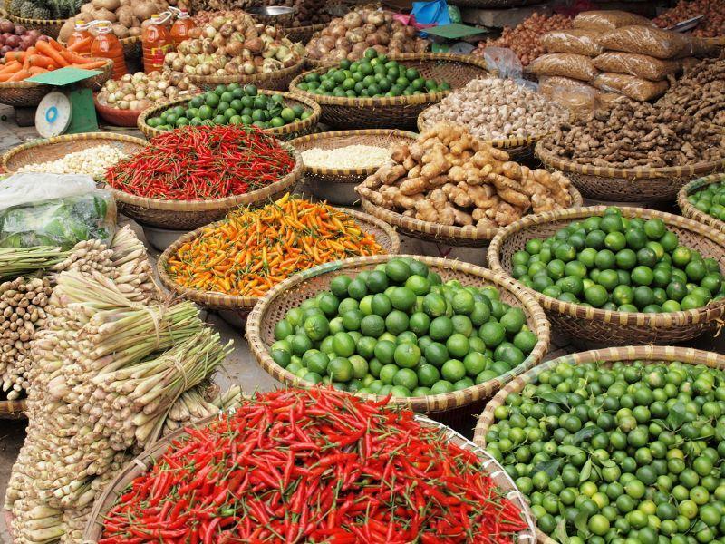 hanoi street market